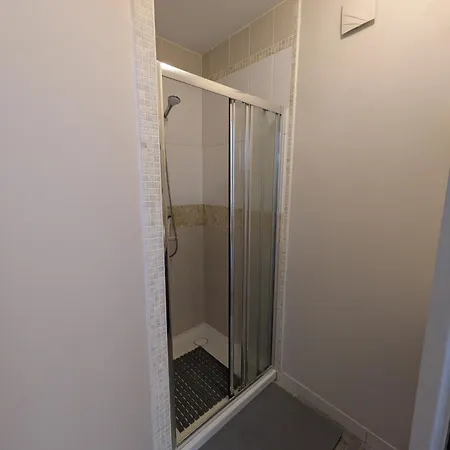 アパート Paulange Laprade